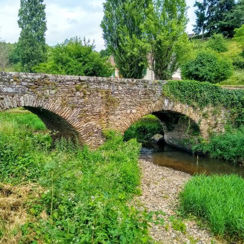 france/centre-val-de-loire/saint-benoit-du-sault/pont-romain