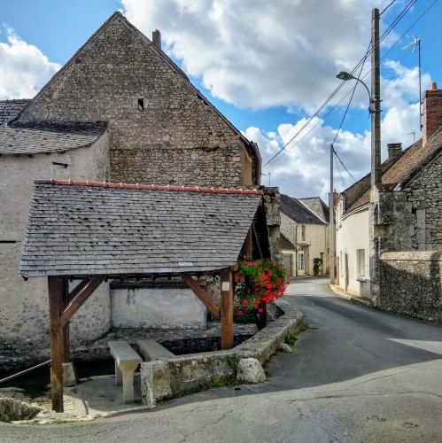 france/centre-val-de-loire/suevres/porte-et-lavoir-de-gastines