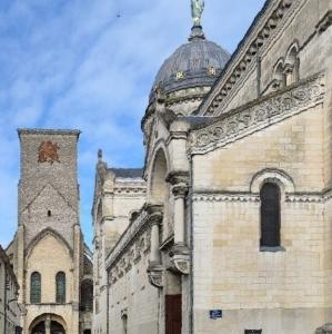 france/centre-val-de-loire/tours