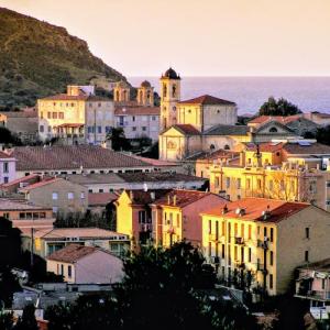 france/corse/l-ile-rousse