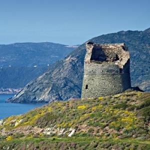 france/corse/l-ile-rousse/tour-de-scalo