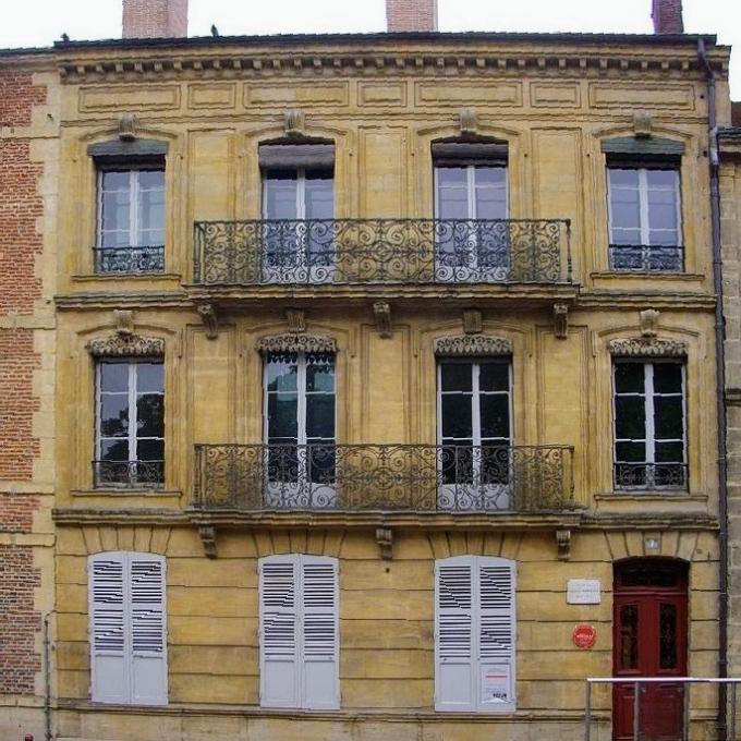 france/grand-est/charleville-mezieres/maison-des-ailleurs