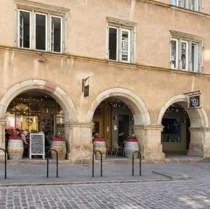 france/grand-est/colmar/maison-des-arcades