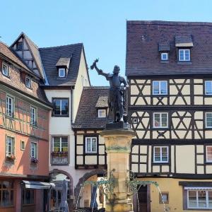 france/grand-est/colmar/place-de-l-ancienne-douane