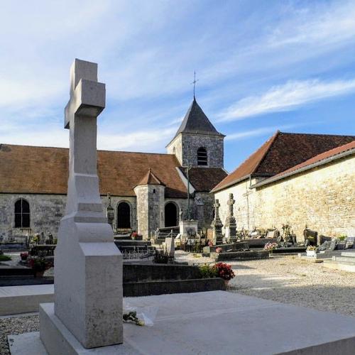 france/grand-est/colombey-les-deux-eglises/tombe-du-general-de-gaulle