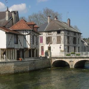 france/grand-est/essoyes