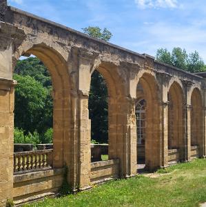 france/grand-est/montherme/eglise-saint-remi-de-laval-dieu