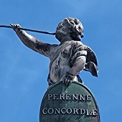france/grand-est/nancy/place-d-alliance