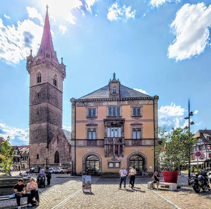 france/grand-est/obernai/place-du-marche