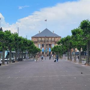 france/grand-est/strasbourg/place-broglie