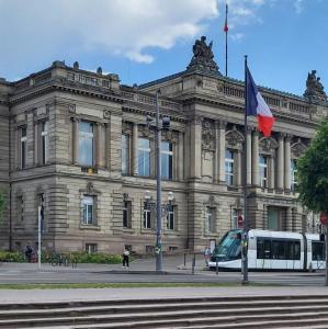 france/grand-est/strasbourg/place-de-la-republique