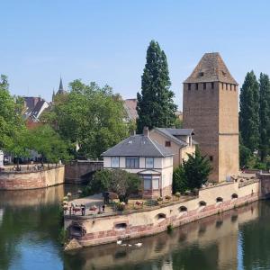 france/grand-est/strasbourg/ponts-couverts