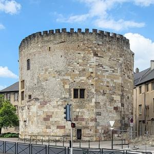 france/grand-est/thionville/tour-aux-puces
