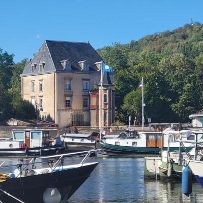 france/grand-est/toul/port-de-france-panorama