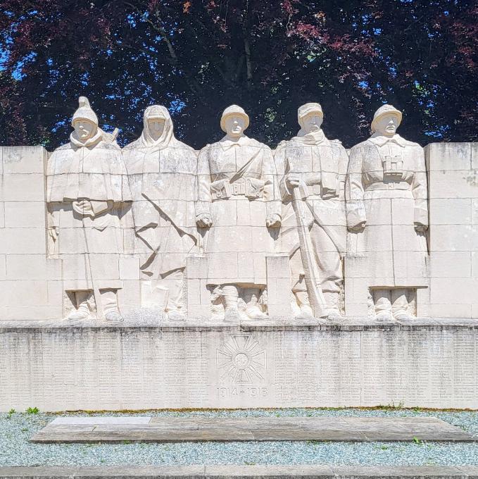 france/grand-est/verdun/monument-aux-morts