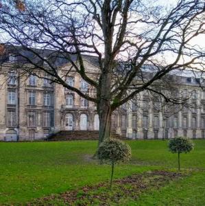 france/hauts-de-france/arras/jardin-de-la-legion-d-honneur