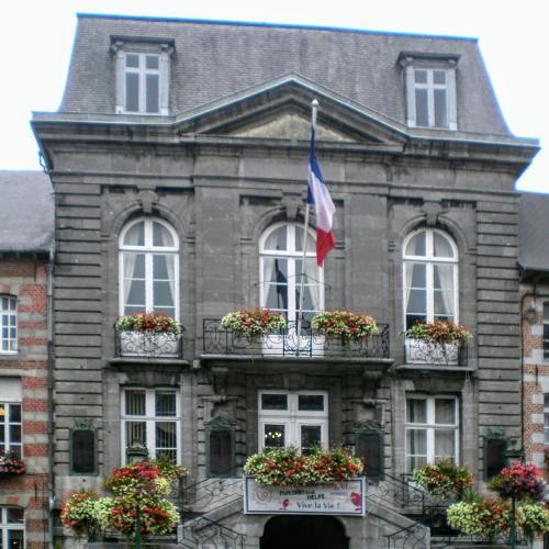 france/hauts-de-france/avesnes-sur-helpe/mairie