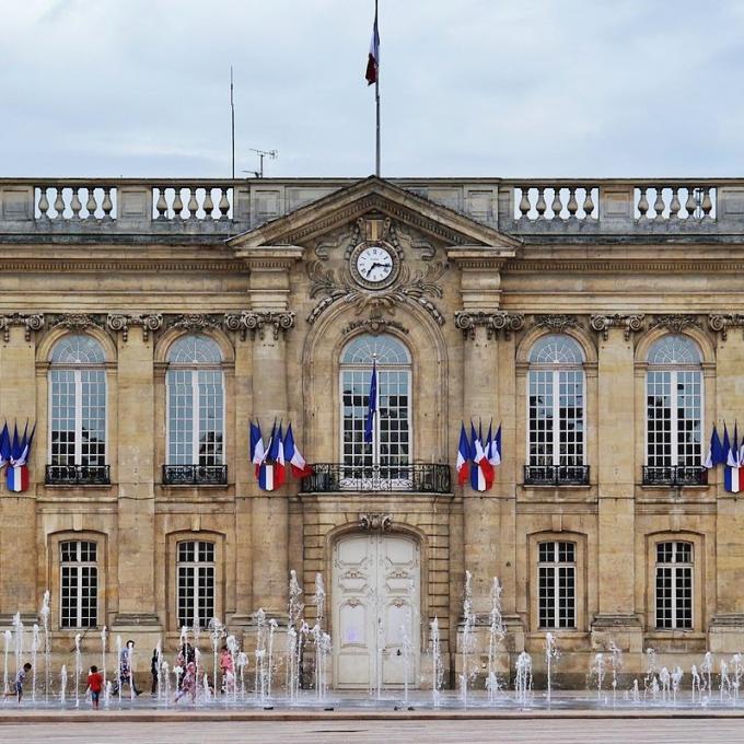 france/hauts-de-france/beauvais/hotel-de-ville