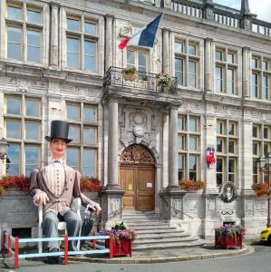 france/hauts-de-france/bergues/hotel-de-ville