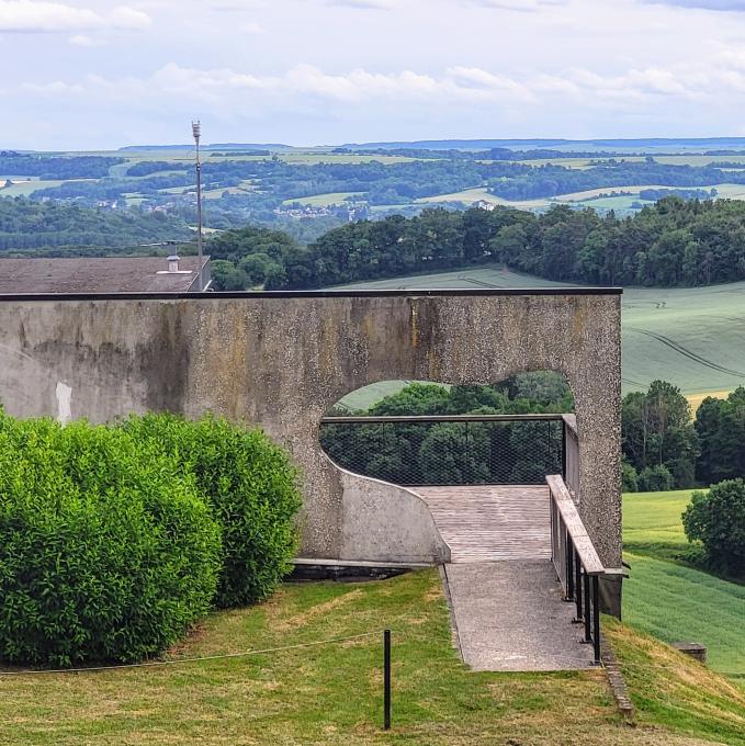 france/hauts-de-france/chemin-des-dames/caverne-du-dragon