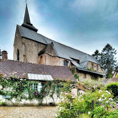 france/hauts-de-france/gerberoy/collegiale-saint-pierre