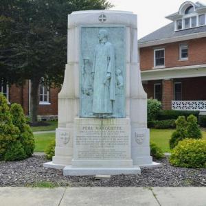 france/hauts-de-france/laon/monument-de-jacques-marquette