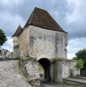 france/hauts-de-france/laon/porte-d-ardon