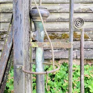 france/hauts-de-france/parfondeval/pompe-a-eau