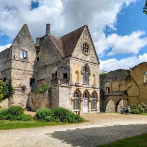 france/hauts-de-france/senlis/chateau-royal