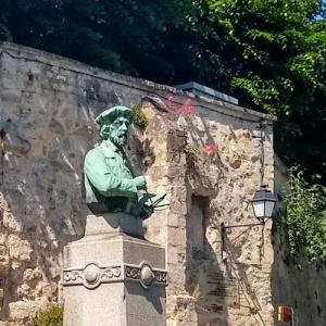 france/ile-de-france/auvers-sur-oise/statue-de-daubigny