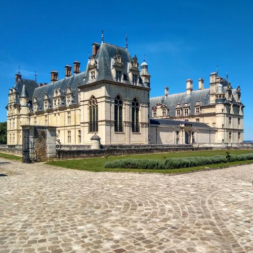 france/ile-de-france/ecouen/chateau-d-ecouen