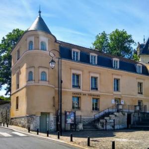 france/ile-de-france/ecouen/manoir-des-tourelles