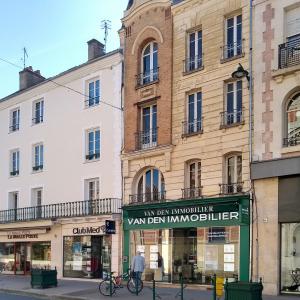 france/ile-de-france/fontainebleau/rue-grande