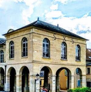 france/ile-de-france/la-roche-guyon/mairie-halle