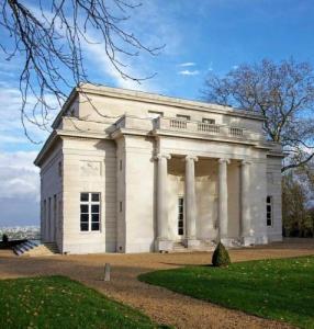 france/ile-de-france/louveciennes/pavillon-de-musique-du-chateau-de-madame-du-barry