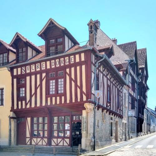 france/ile-de-france/moret-sur-loing/maison-du-bon-saint-jacques