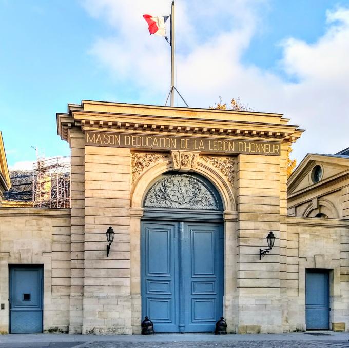 france/ile-de-france/saint-denis/maison-de-la-legion-d-honneur