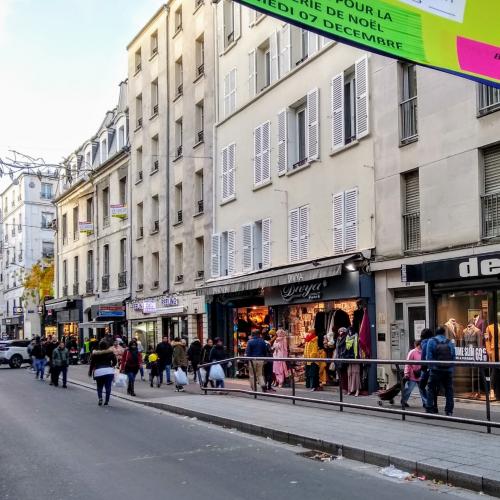 france/ile-de-france/saint-denis/rue-de-la-republique