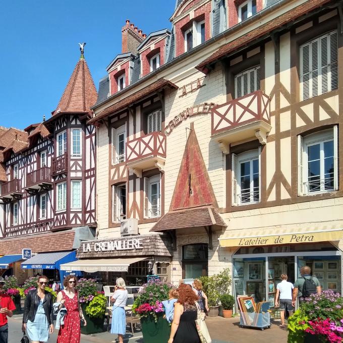 france/normandie/cabourg/avenue-de-la-mer