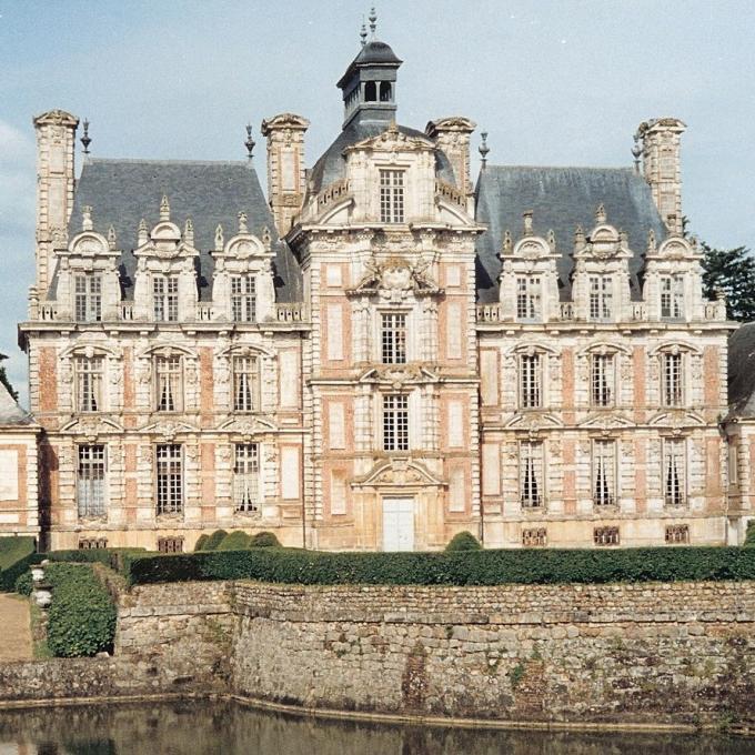 france/normandie/chateau-de-beaumesnil