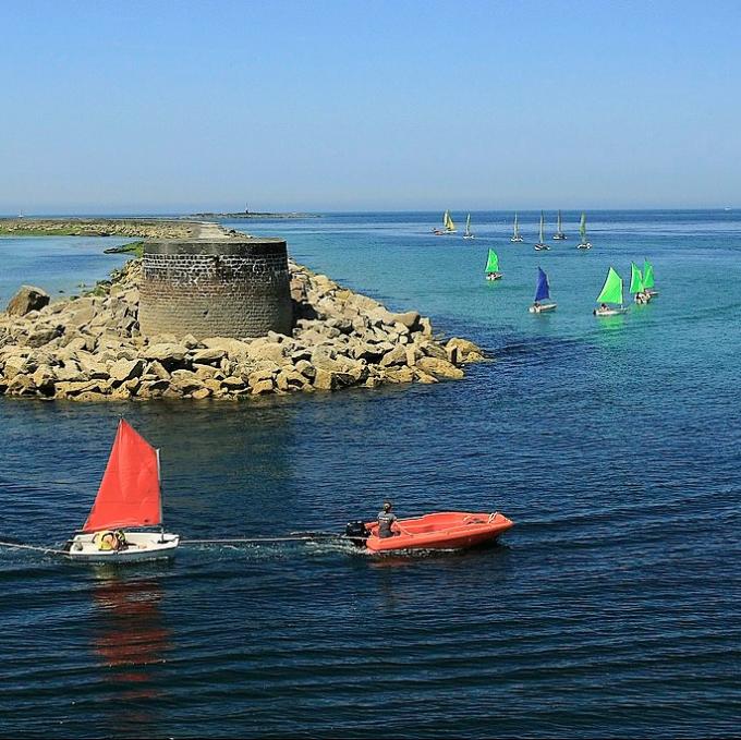 france/normandie/cherbourg-en-cotentin/panorama-sur-la-rade-de-cherbourg