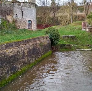 france/normandie/gisors/douves