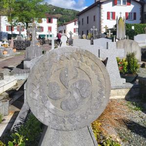 france/nouvelle-aquitaine/ainhoa/eglise