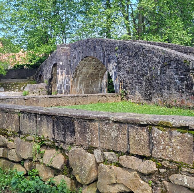 france/nouvelle-aquitaine/ascain/pont-romain