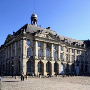 france/nouvelle-aquitaine/bordeaux/musee-national-des-douanes