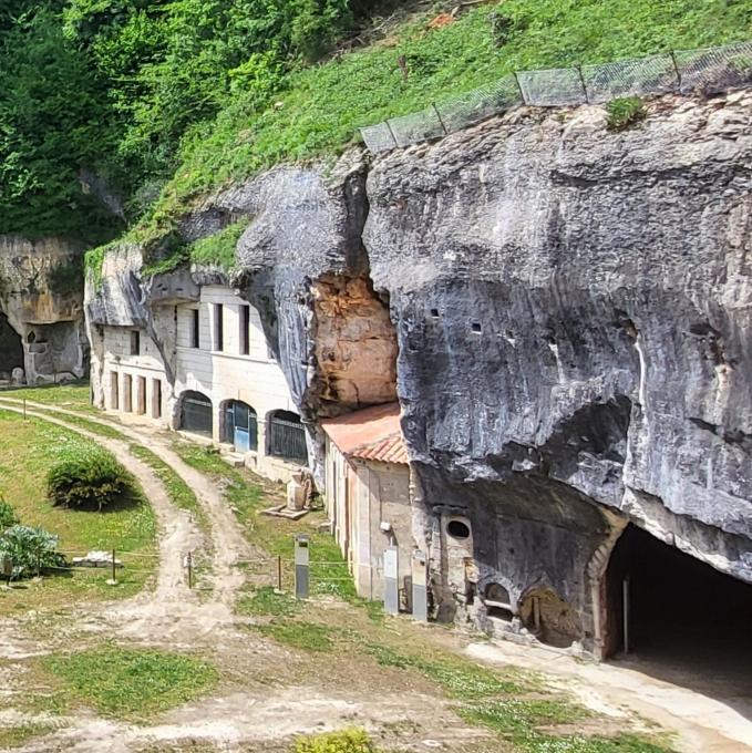france/nouvelle-aquitaine/brantome/grotte-du-jugement-dernier