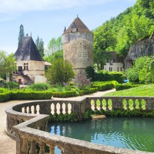 france/nouvelle-aquitaine/brantome/tour-saint-roch-pavillon-renaissance
