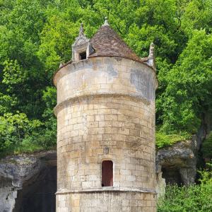 france/nouvelle-aquitaine/brantome/tour-saint-roch-pavillon-renaissance