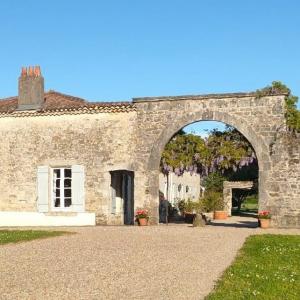 france/nouvelle-aquitaine/breuillet-en-saintonge/ancien-prieure