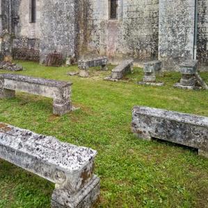 france/nouvelle-aquitaine/breuillet-en-saintonge/cimetiere-de-l-eglise